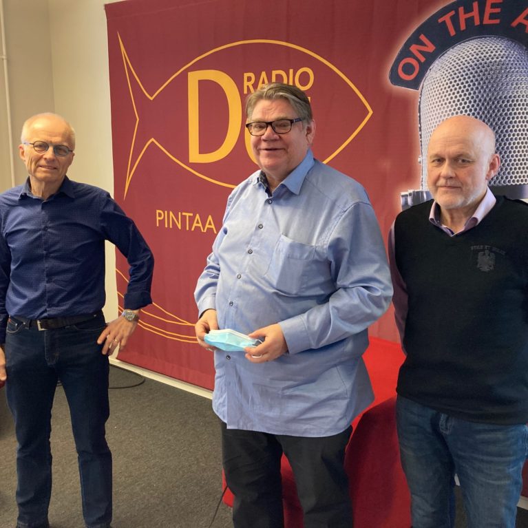 KUUNTELE: Kiirastorstain pääsiäis-keskustelu vie pelastuksen ytimeen