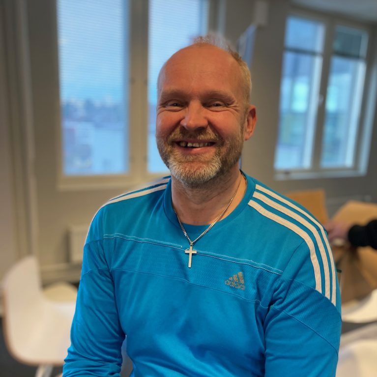 KUUNTELE: Riku Kekin povitaskussa on nippu kutsuja karitsan häihin – kutsu sinäkin, hän kehottaa
